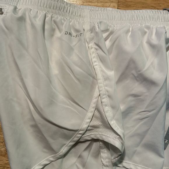 Nike shorts - Picture 8 of 8